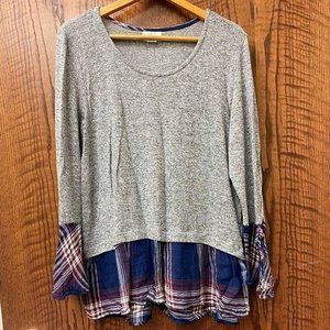 Style & Co grey knit and blue plaid layered long sleeve tunic top